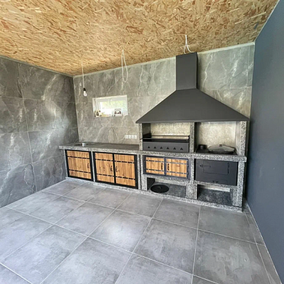 Гриль зона на крытой терассе. Жаровня, печь под казан. КП Заповедник