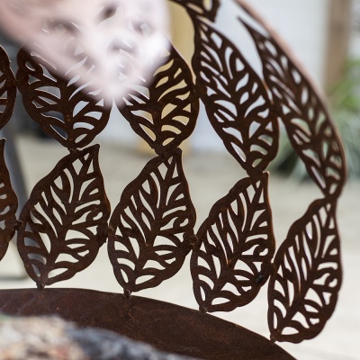 La Hacienda Leaves Globe