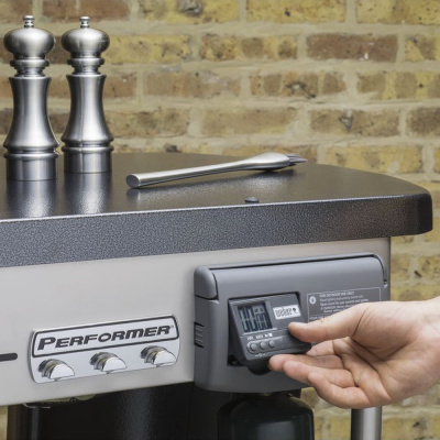 Угольный гриль Weber Performer Deluxe GBS, 57 см, черный