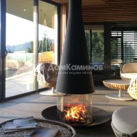 Камин Focus Filiofocus 2000 Central, с трубой, помещение H-4,3 м, чёрный