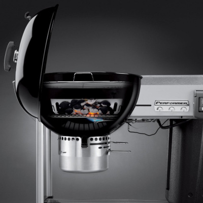 Угольный гриль Weber Performer Deluxe GBS, 57 см, черный